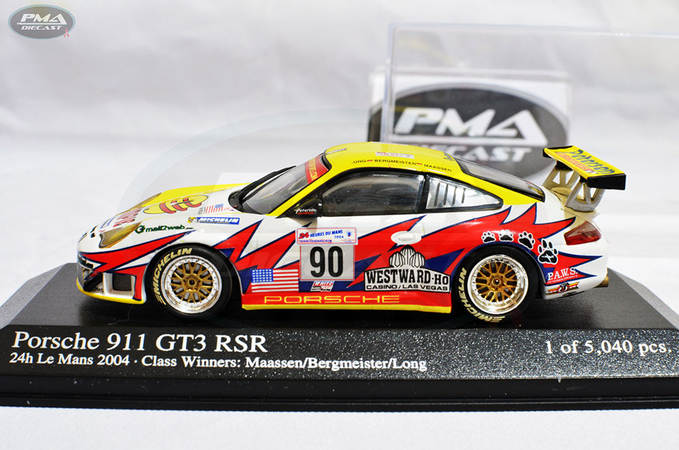 JÖRG BERGMEISTER, PATRICK LONG, SASCHA MAASSEN 2004 WHITE LIGHTNING RACING PORSCHE 911 GT3 RSR 1:43
